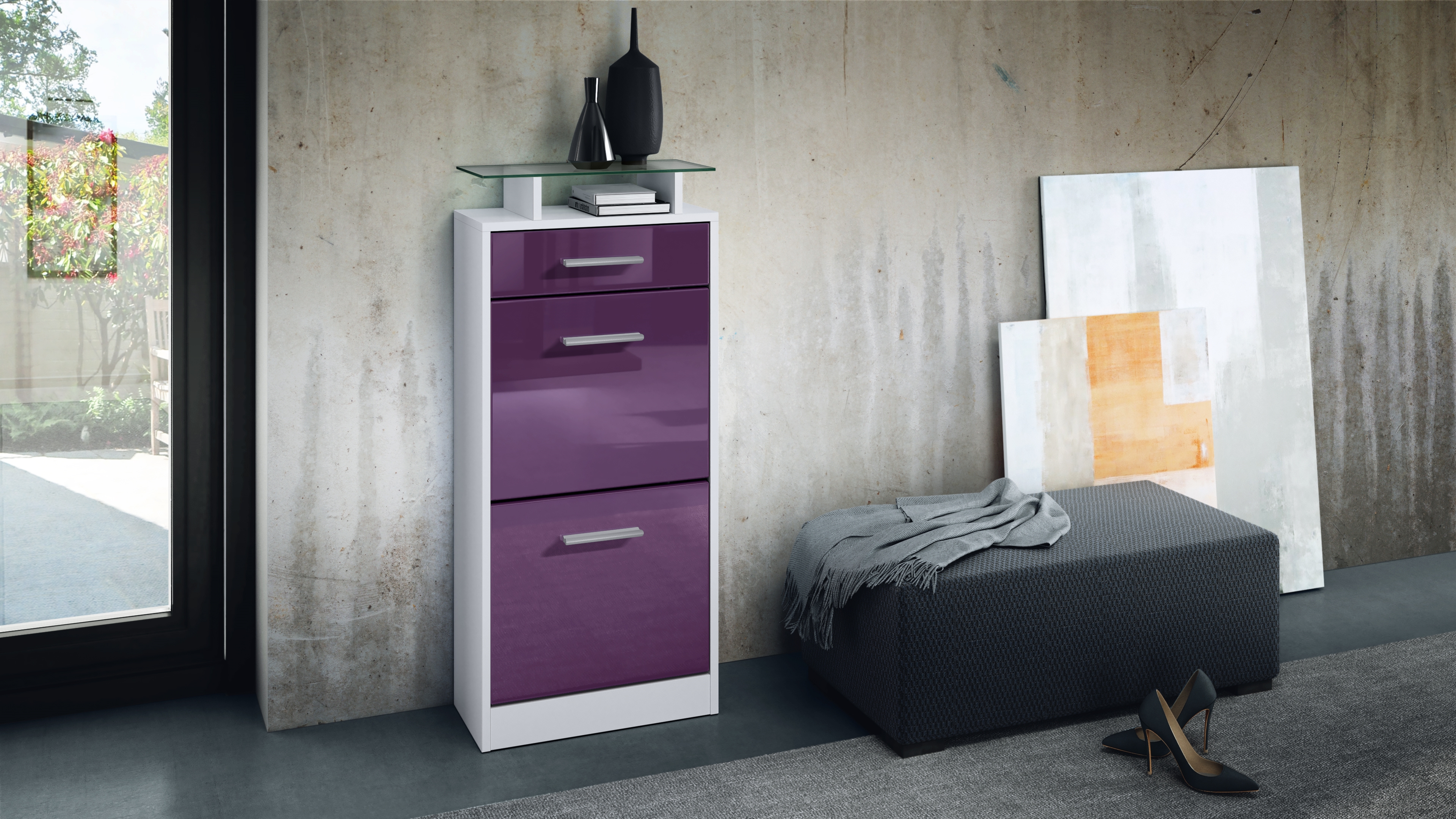 Schuhschrank Loret V2 mit 2 Klappen, 1 Schublade und Glasablage Weiß matt/Brombeer Hochglanz (46 x 104 x 23 cm)