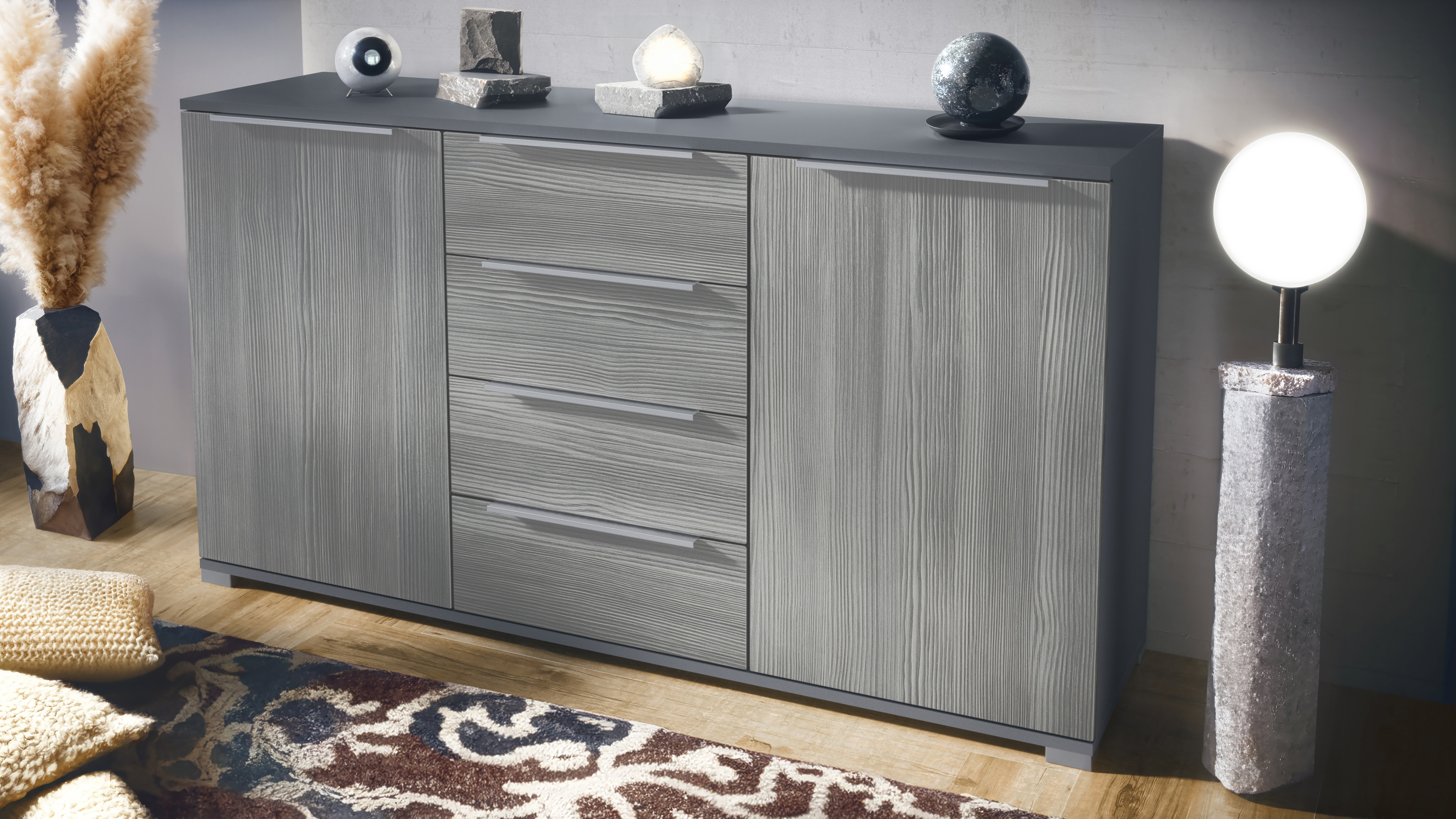 Linio V1 Sideboard Anthrazit mit 2 Türen und 4 Schubladen Anthrazit matt/Avola-Anthrazit (138,5 x 75,5 x 35 cm)