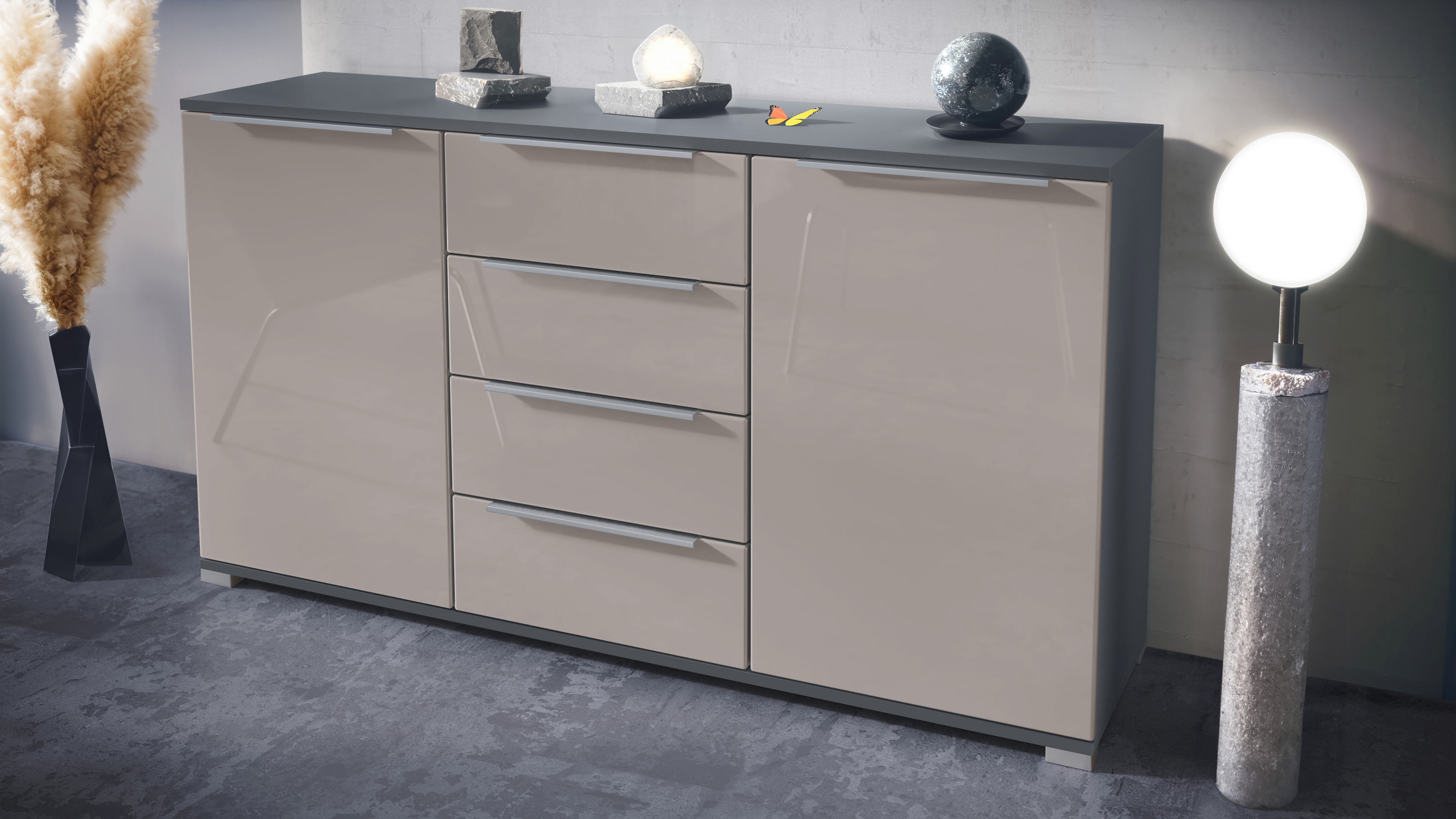 Linio V1 Sideboard Anthrazit mit 2 Türen und 4 Schubladen Anthrazit matt/Sandgrau Hochglanz (138,5 x 75,5 x 35 cm)